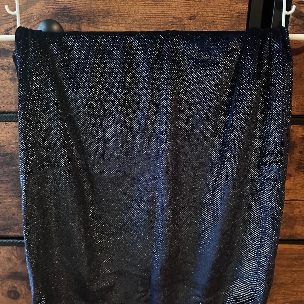 Elegant shimmer nye pencil skirt